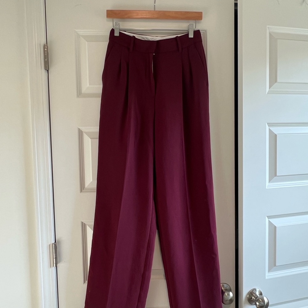 Aritzia Effortless Pant in Burgundy